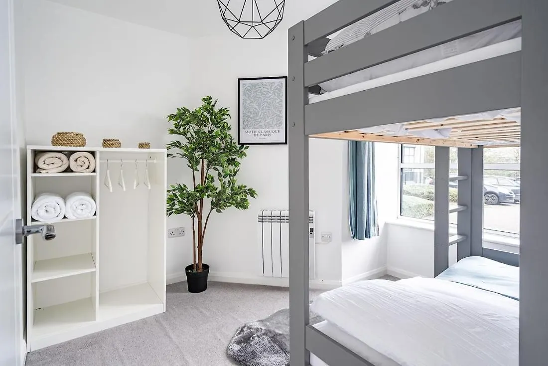 Contemporary City Centre Apartment With Parking Bath 0*,  United Kingdom